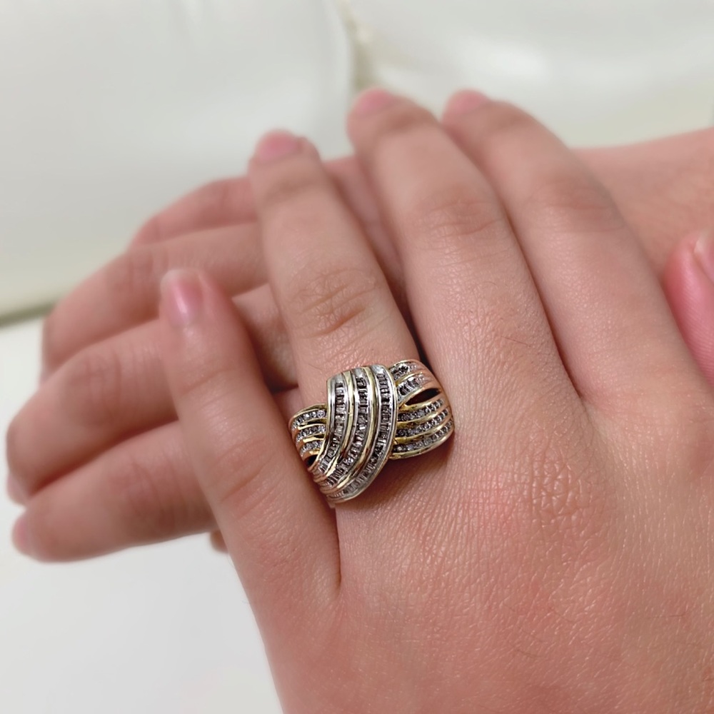 ❤️gorgeous 1/2 cttw DIAMOND RING